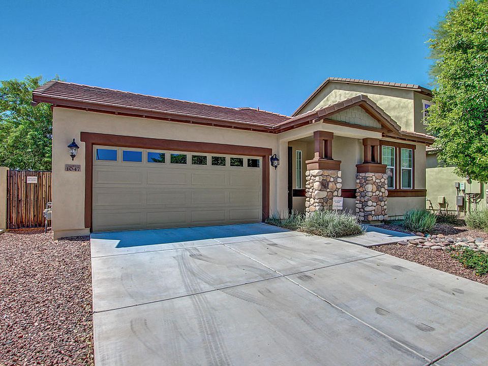 1st image of 1047 W Dawn Dr