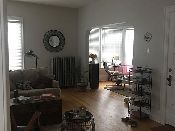 4th image of 2712 N Farwell Ave Floor 2