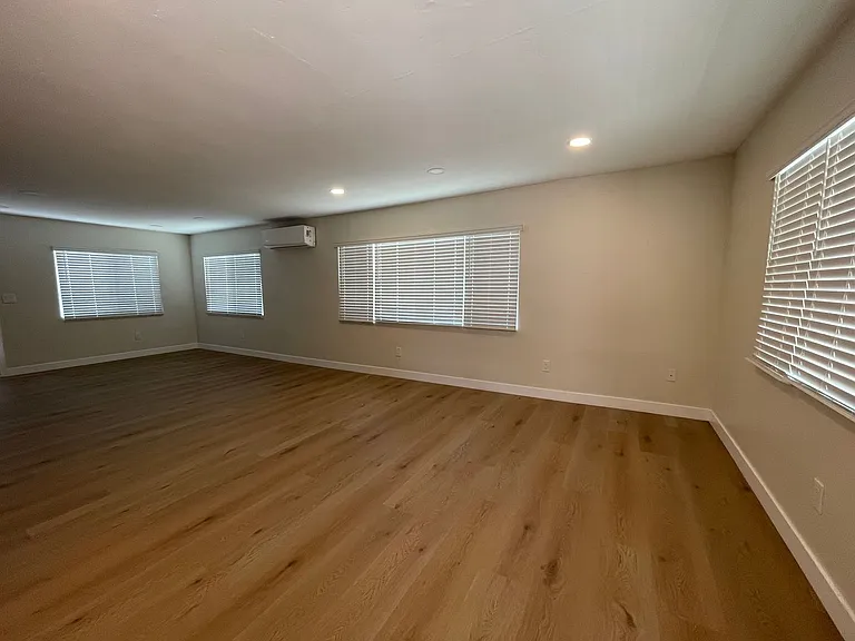 8864 Golf Dr — Photo 9
