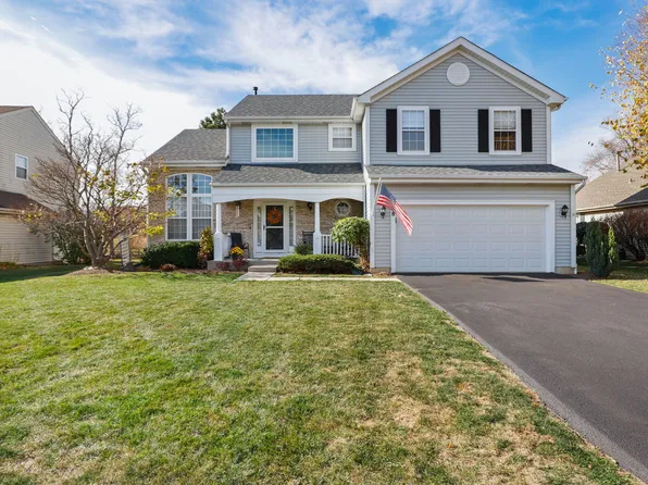 68 Bridlepath Dr, Lindenhurst, IL 60046