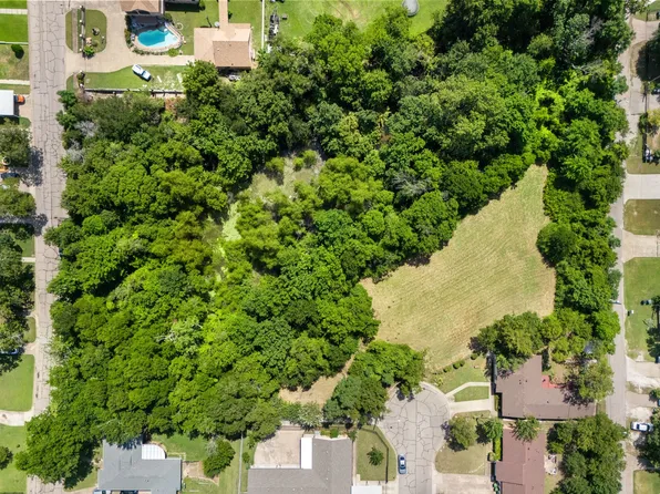 1 Ott Cir, Corpus Christi, TX 78418