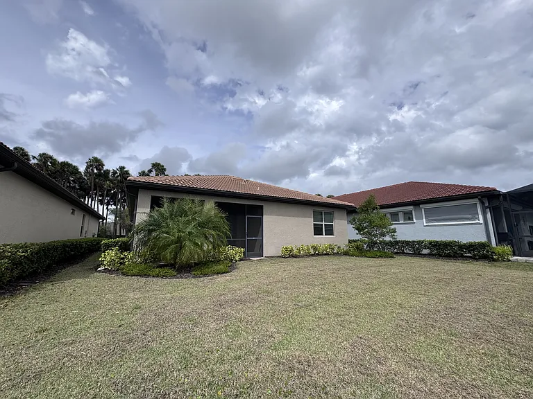 209 Vinadio Blvd — Photo 23