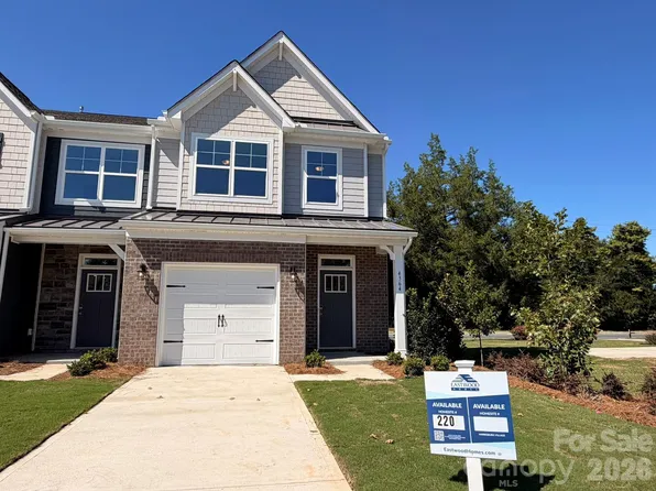 4364 Black Ct, Harrisburg, NC 28075