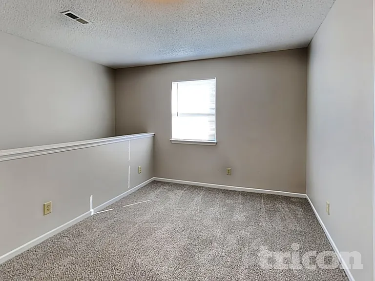 631 Fern St — Photo 15