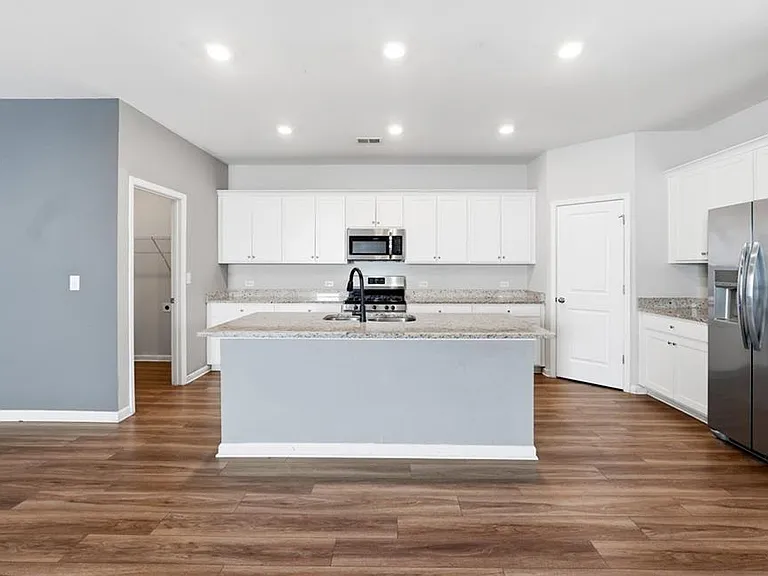21 Golden Eagle Pkwy — Photo 5