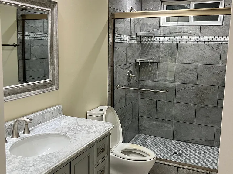 334 Crocker Ave — Photo 12