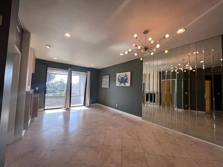 555 Maine Ave #223 — Photo 3