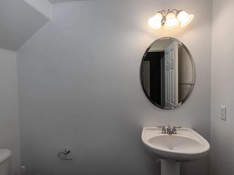 28031 Alta Vista Ave — Photo 15