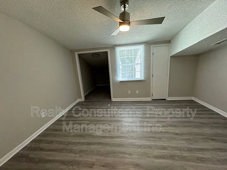 604 E Iredell Ave #7 — Photo 14