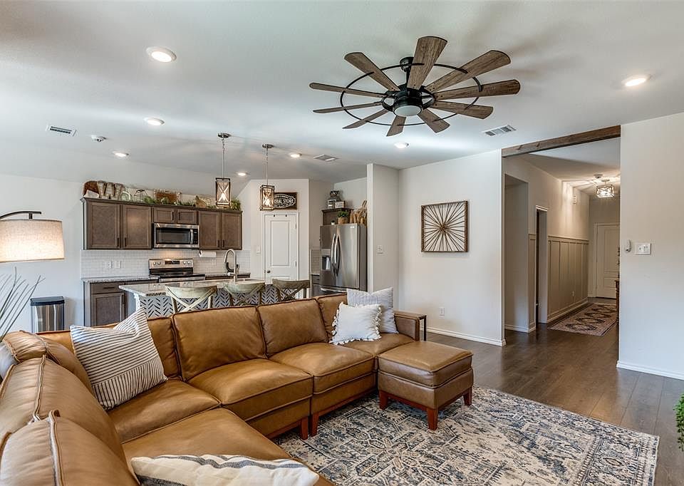 1st image of 6208 Bracken Dr