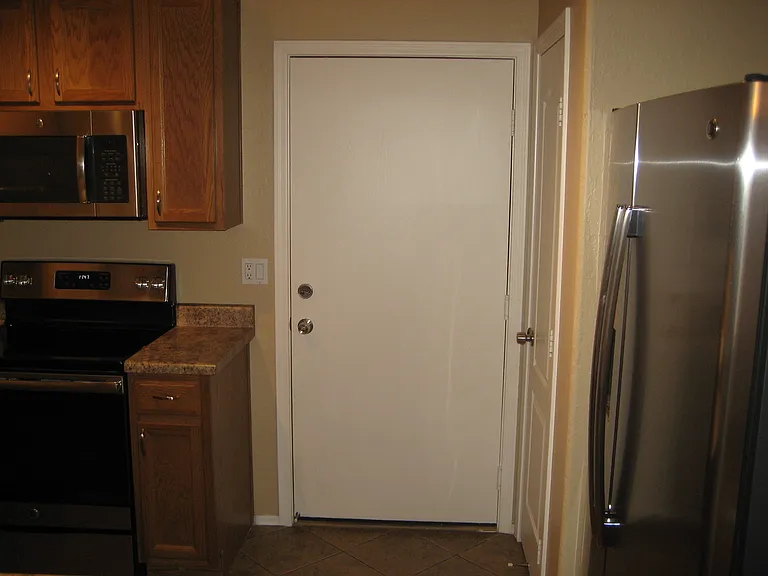 2027 E University Dr #125 — Photo 8