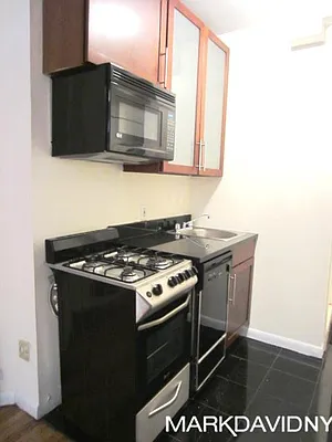 Rented by Mark David | media 20