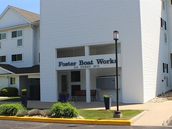 5th image of 206 Ferry Ave