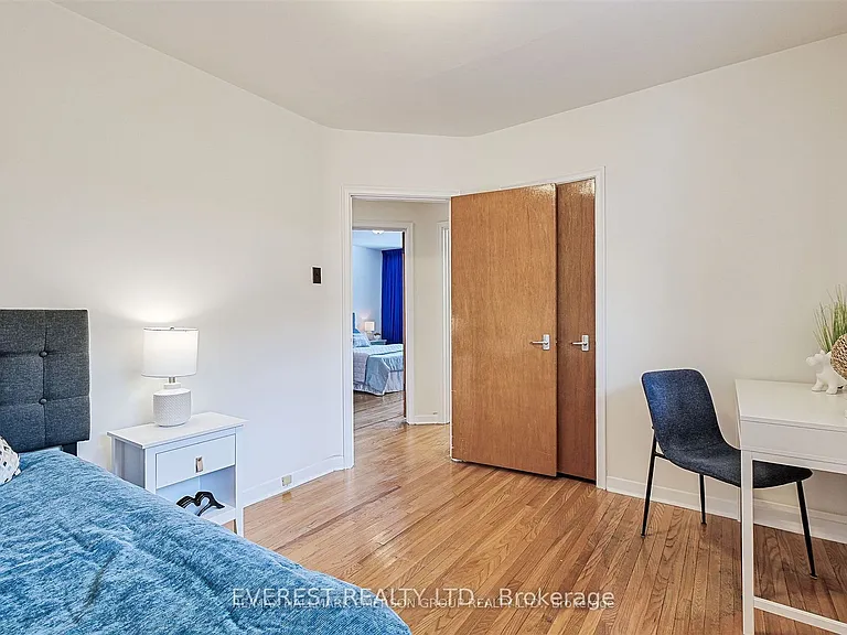 99 Rochman Blvd — Photo 3