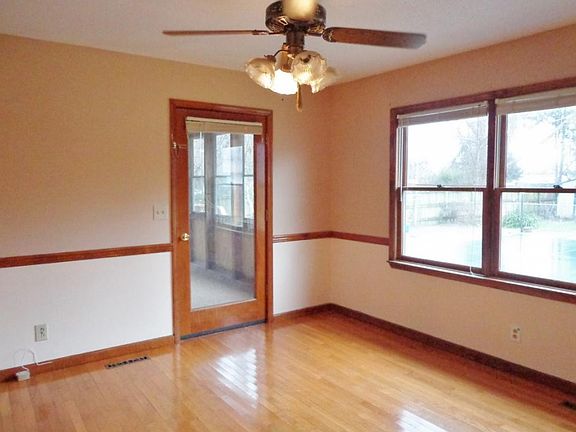 4th image of 146 Mayfield Dr