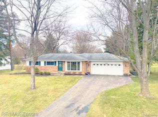 6601 Transparent Ave, Clarkston, MI 48346