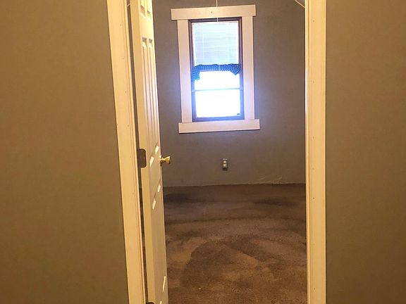 2nd image of 8659 Riverview Blvd