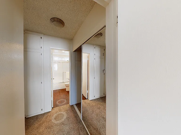 Maddox Appartments — Photo 14