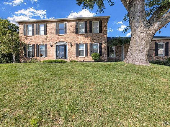 2nd image of 15525 Windsor Ridge Ct