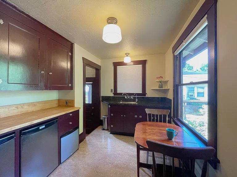 3100 SE Alder Ct — Photo 10