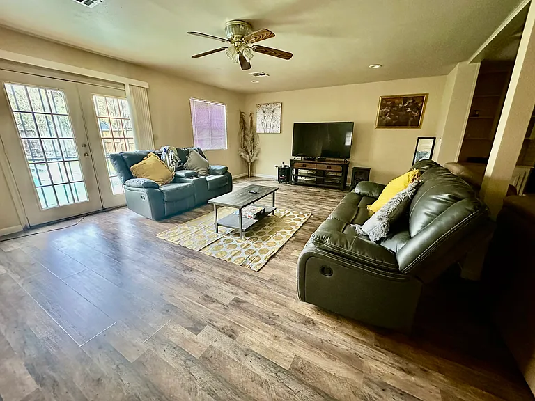 5914 Green Falls Dr — Photo 5