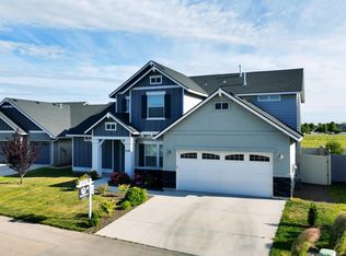 3240 E Taormina Dr, Meridian, ID 83642