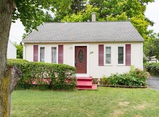 124 Wahl Rd, Rochester, NY 14609