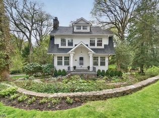 156 Pollard Rd, Mountain Lakes, NJ 07046