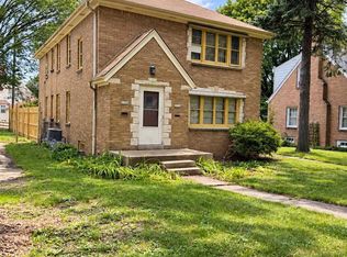5718 W Roosevelt DRIVE, Milwaukee, WI 53216