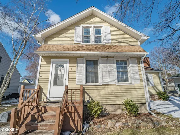 543 N 5th St, Saint Clair, MI 48079