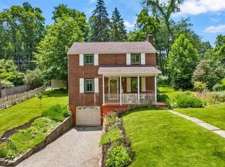 16 Santa Fe Dr, Bethel Park, PA