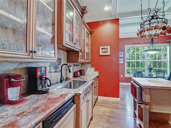 4th image of 10361 Autumn Breeze Dr APT 202
