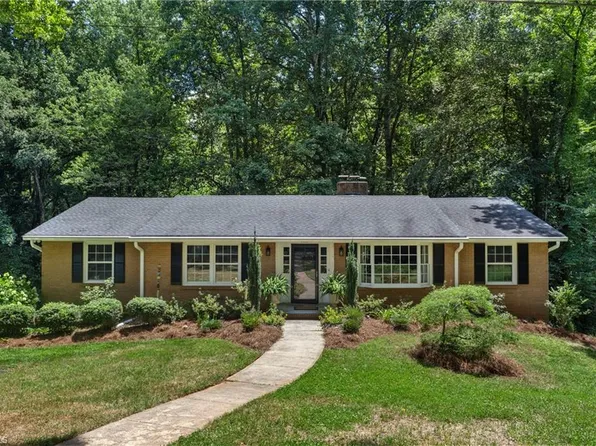 3239 Linda Cir, Winston Salem, NC 27106