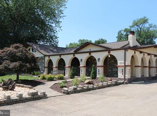 454 Dunksferry Rd, Bensalem, PA 19020