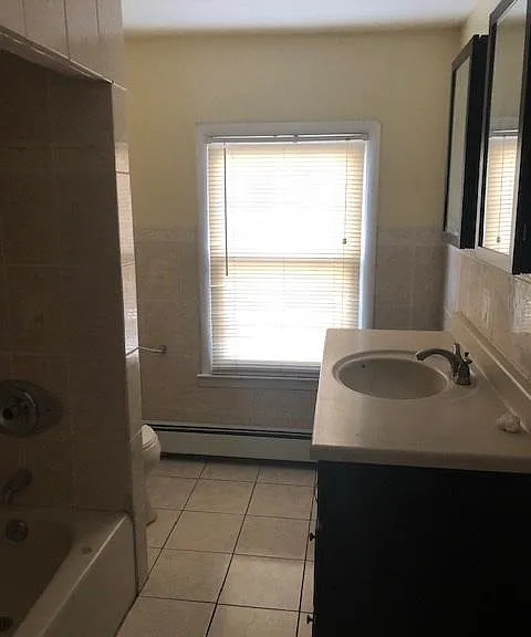 74 Sussex Ave — Photo 11