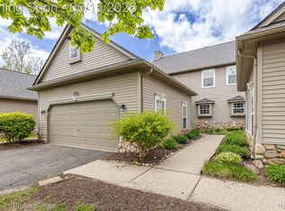 4509 Alexander Pines Dr, Clarkston, MI 48346
