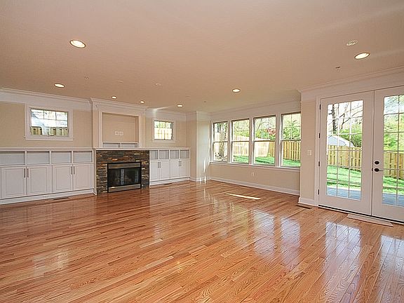 2nd image of 9509 Montgomery Dr
