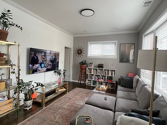 4th image of 1305 N Homan Ave #2S