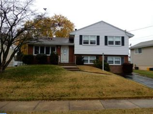 30 Dailey Dr, Hamilton, NJ 08620