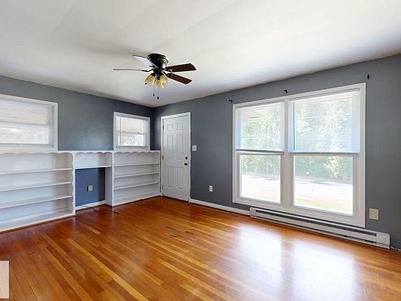 3rd image of 63 Davis Rd