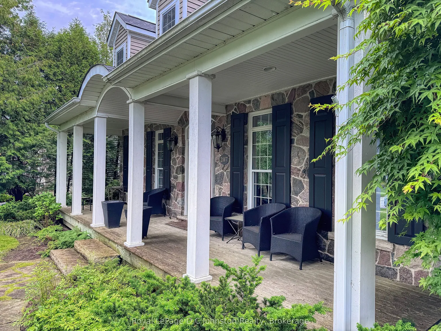 3 bed, $3,800 — Photo 2