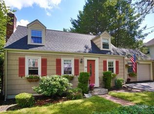 94 Pleasant St, Wakefield, MA 01880