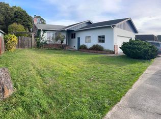 470 Wall St, Fort Bragg, CA 95437