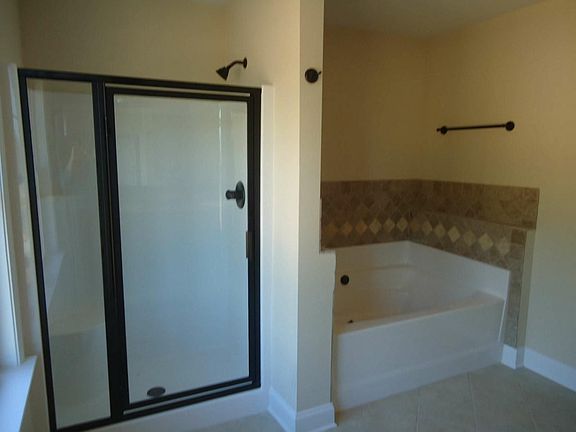 5th image of 3846 Berkshire Way