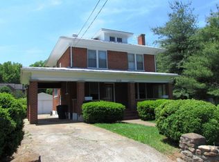 3728 Round Hill Ave NW, Roanoke, VA 24012