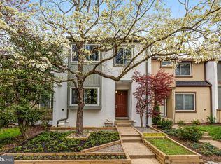 2330 Millennium Ln, Reston, VA 20191