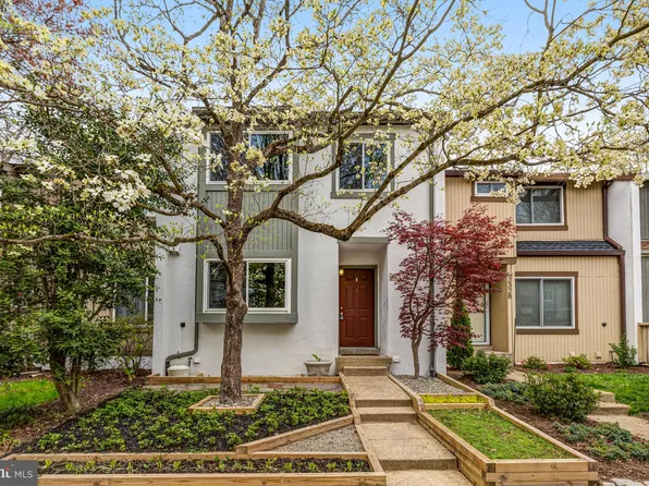 2330 Millennium Ln, Reston, VA 20191