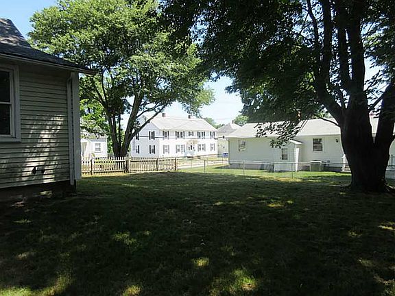 4th image of 88 West St