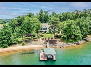 805 Treehaven Ct, Seneca, SC 29672