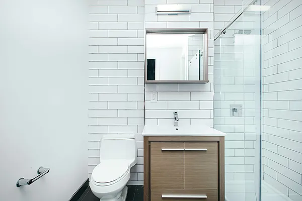 Rented by Nooklyn NYC LLC | media 18